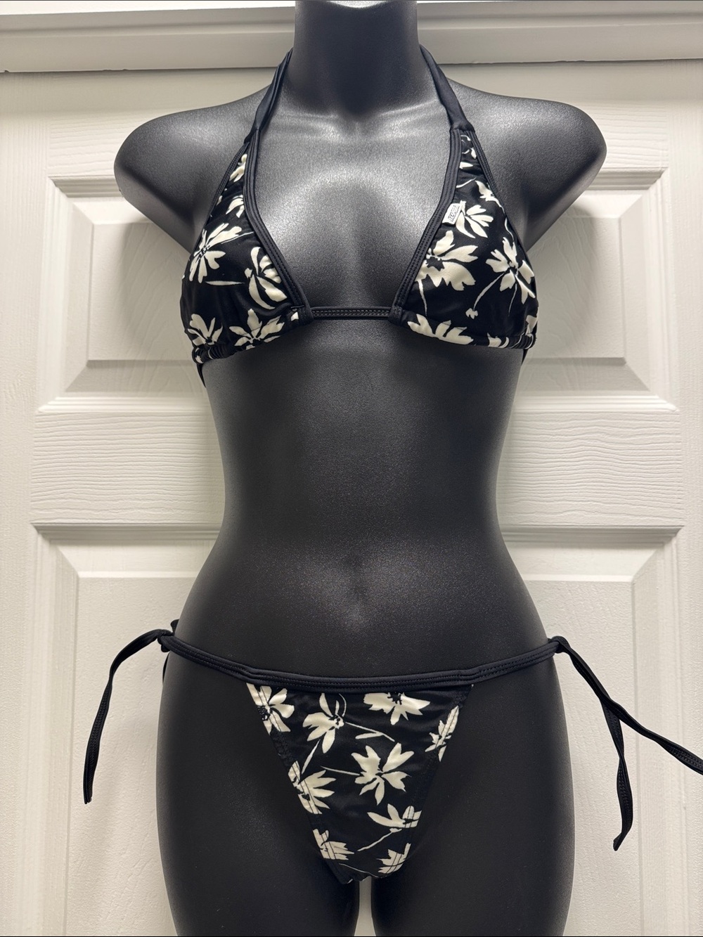 Black & White Floral Tie-Side Bikini Set - Women Swim